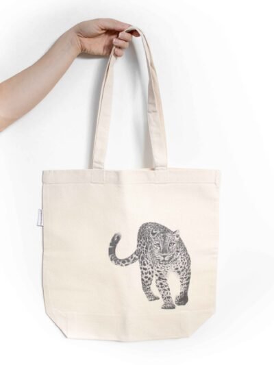 Leopard tote bag featuring an ink sketch by Kelowna based artist Jennifer Delaney. Handmade, minimalistic, and ethical.